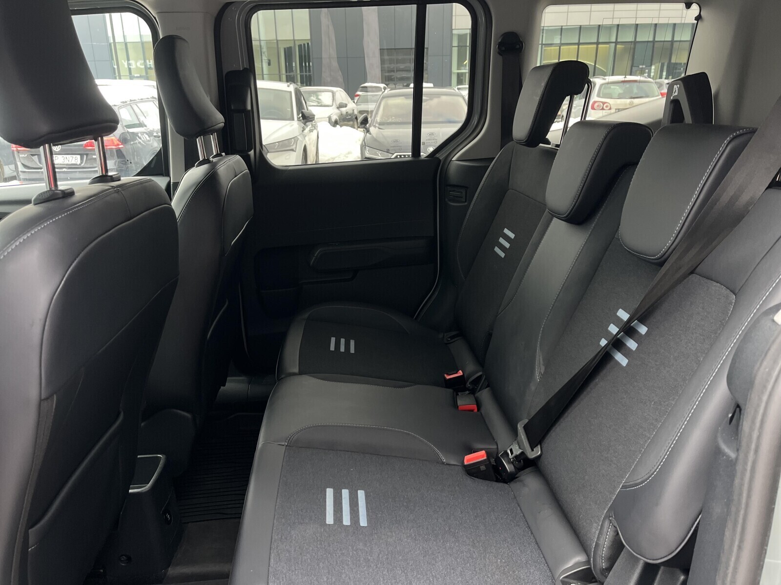 Ford Tourneo Courier - zdjęcie 14