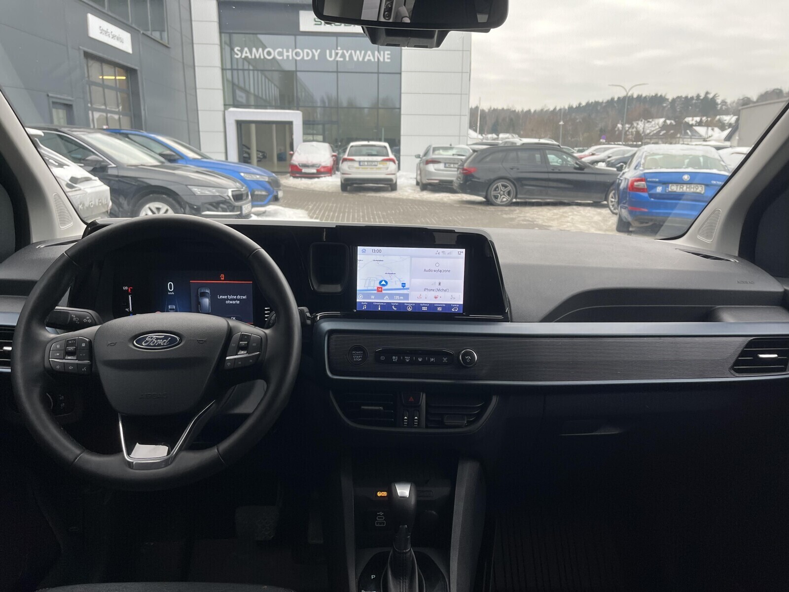 Ford Tourneo Courier - zdjęcie 10