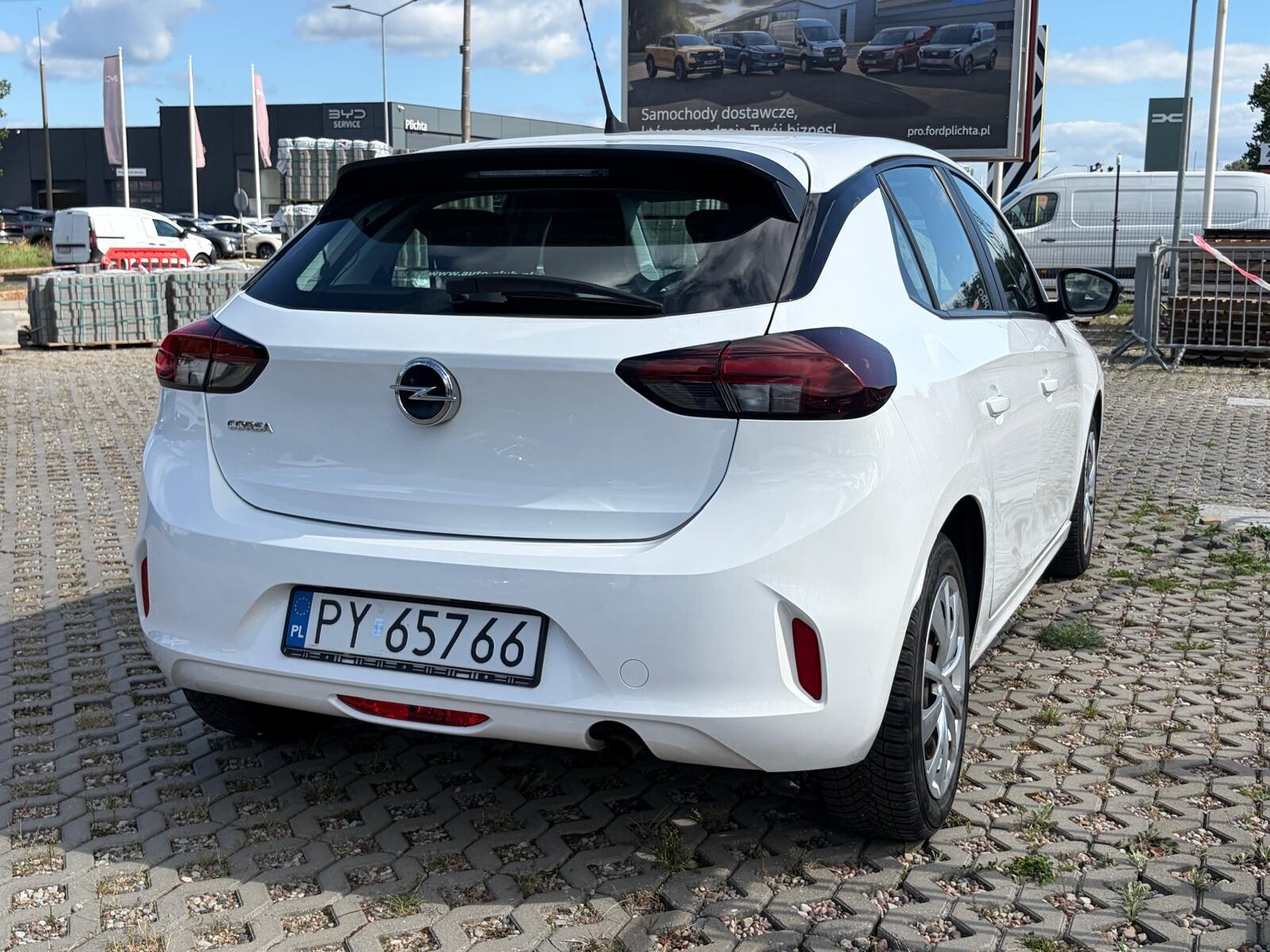 Opel Corsa - zdjęcie 2