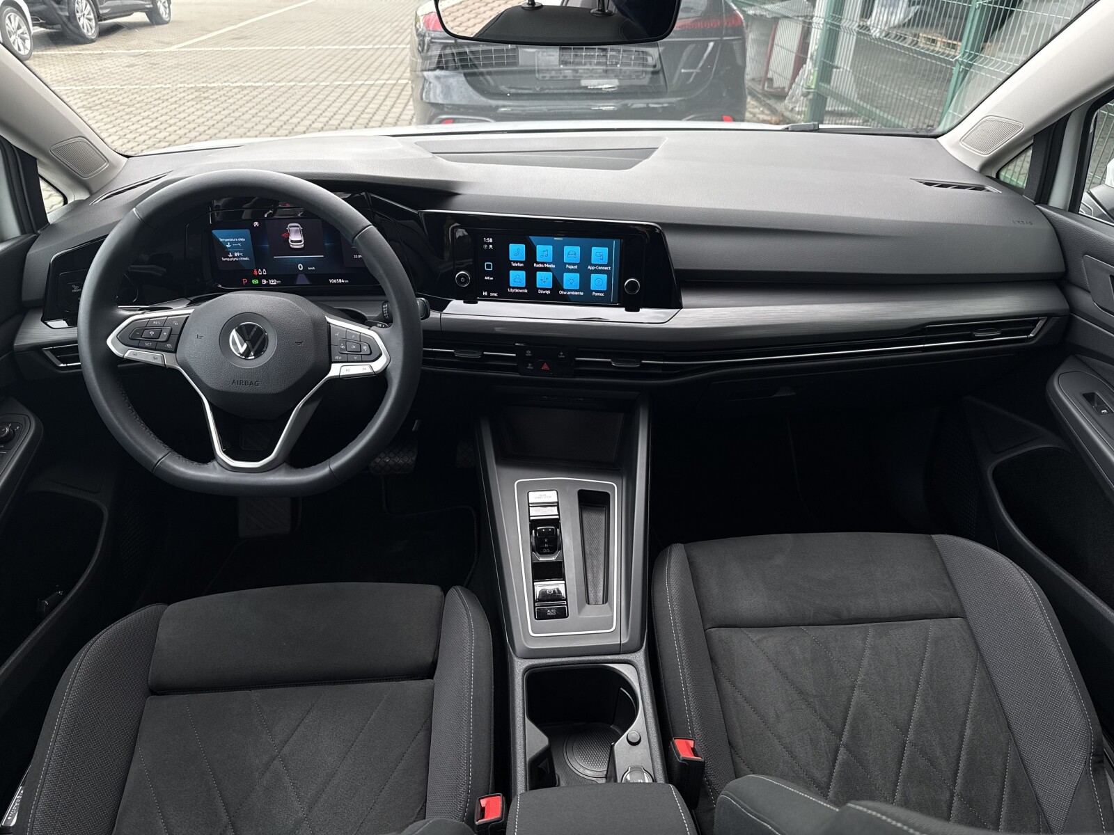 Volkswagen Golf - zdjęcie 14
