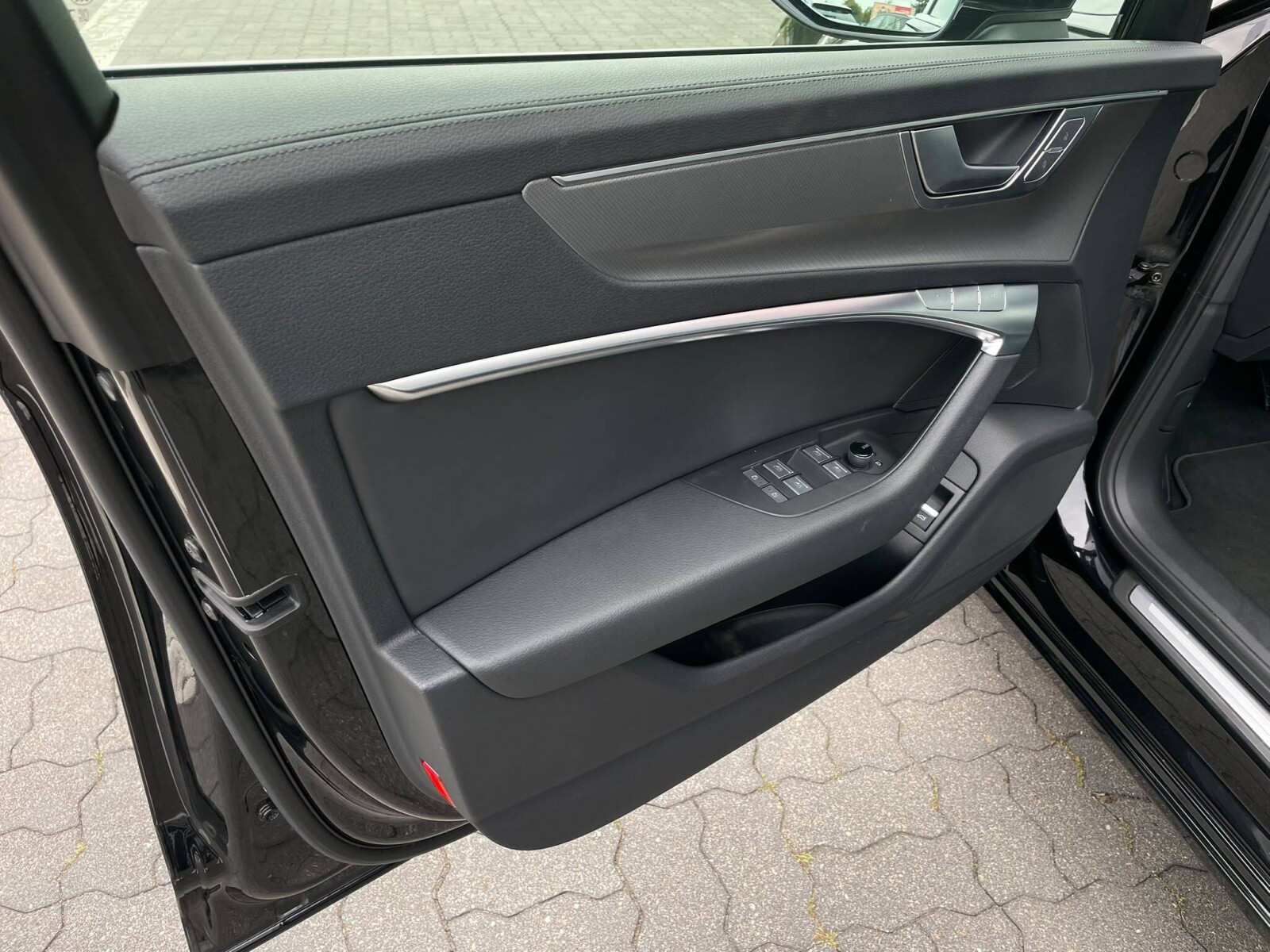 Audi A6 Avant - zdjęcie 19