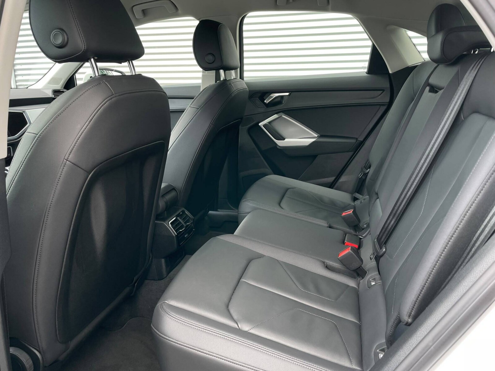 Audi Q3 Sportback - zdjęcie 11