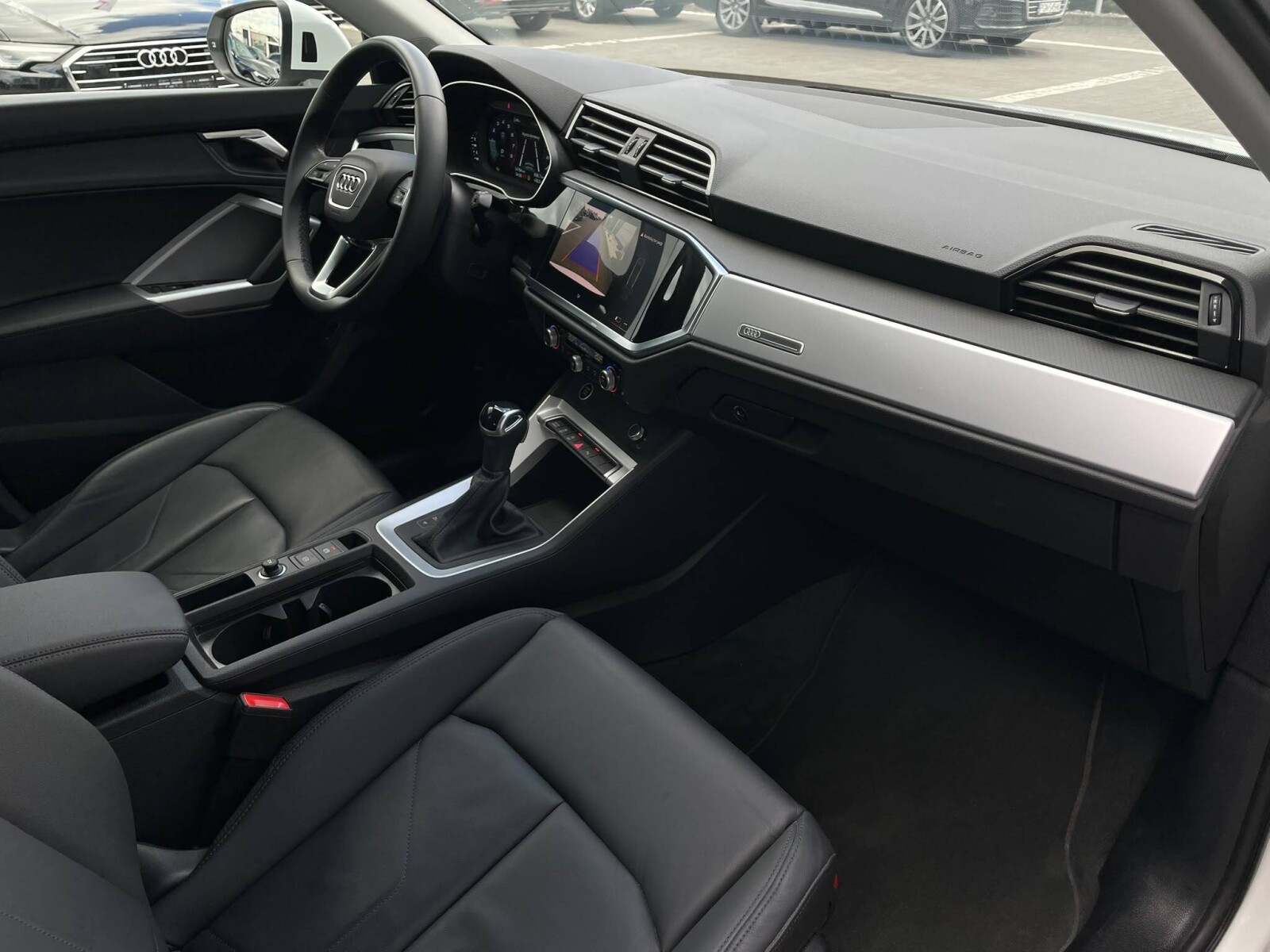 Audi Q3 Sportback - zdjęcie 22
