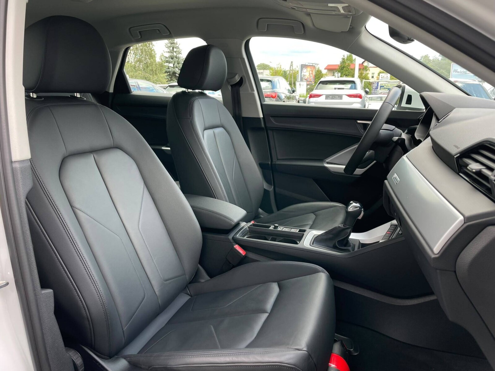 Audi Q3 Sportback - zdjęcie 23