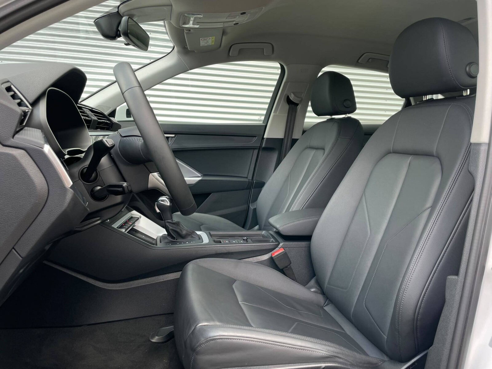 Audi Q3 Sportback - zdjęcie 21