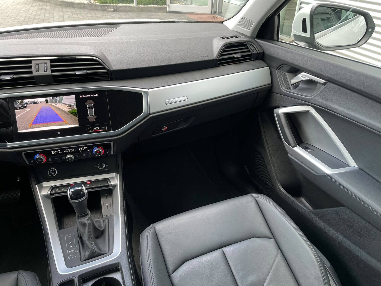 Audi Q3 Sportback - zdjęcie 15