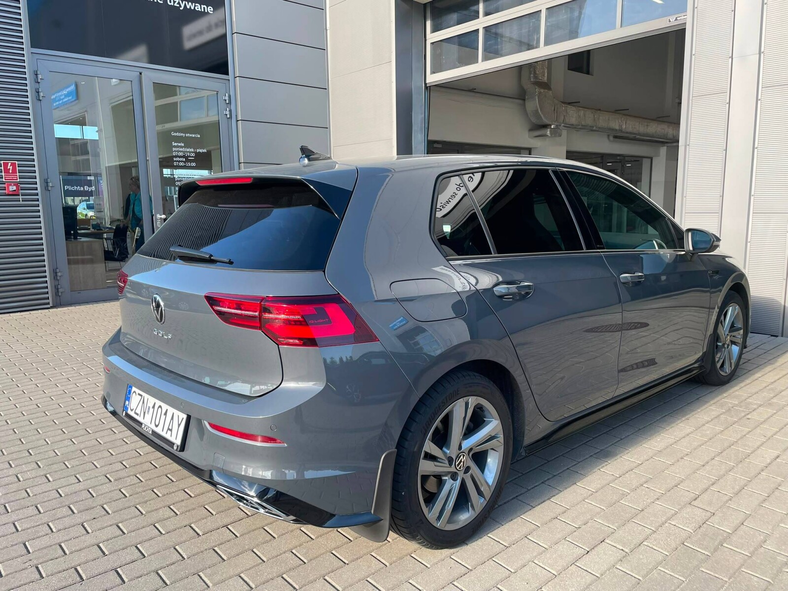 Volkswagen Golf - zdjęcie 9