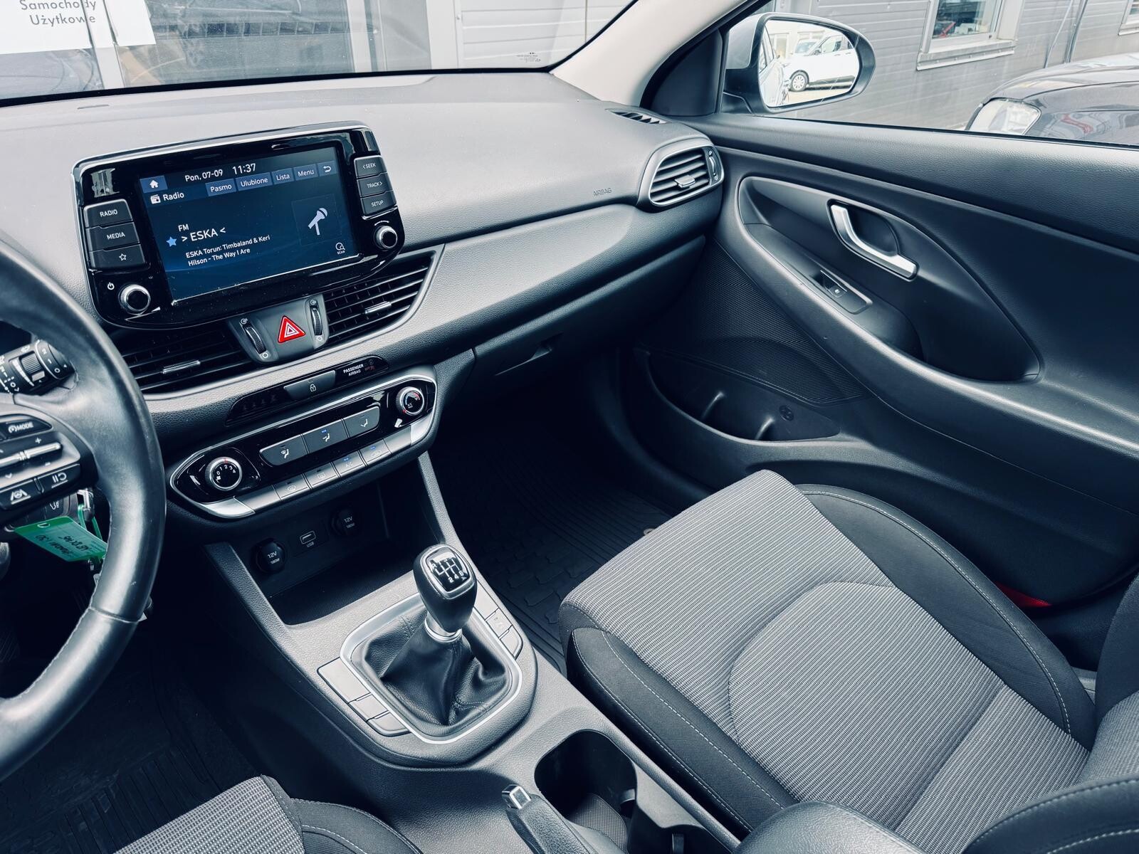 Hyundai i30 - zdjęcie 19