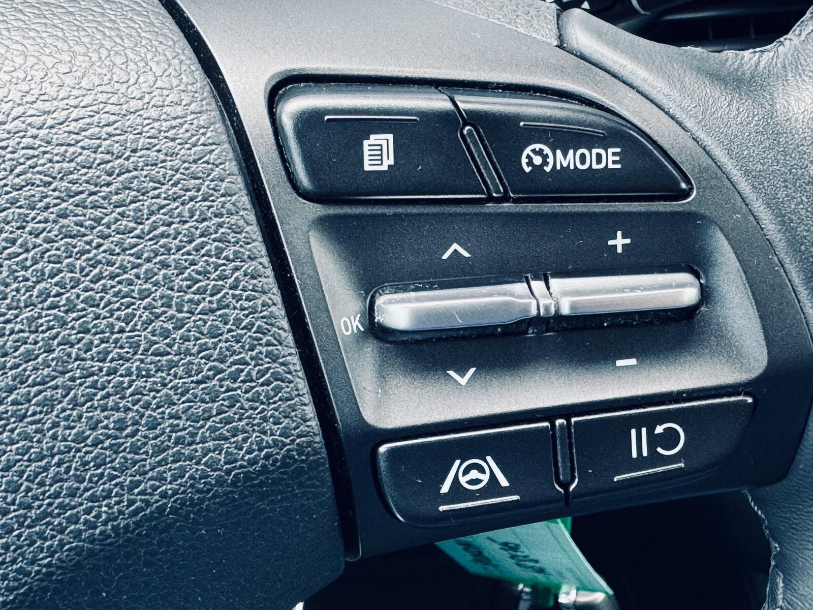 Hyundai i30 - zdjęcie 21