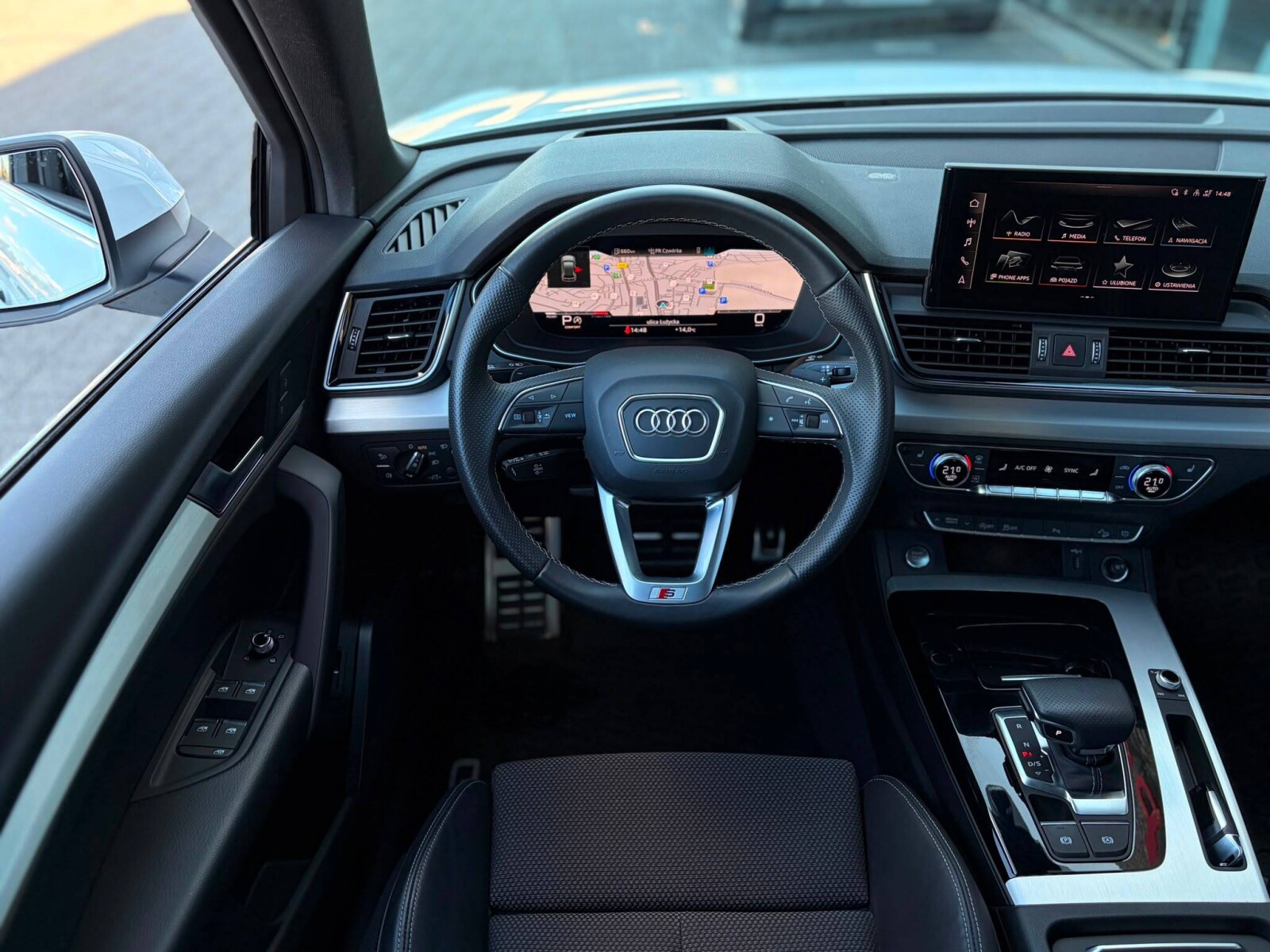 Audi Q5 Sportback - zdjęcie 25