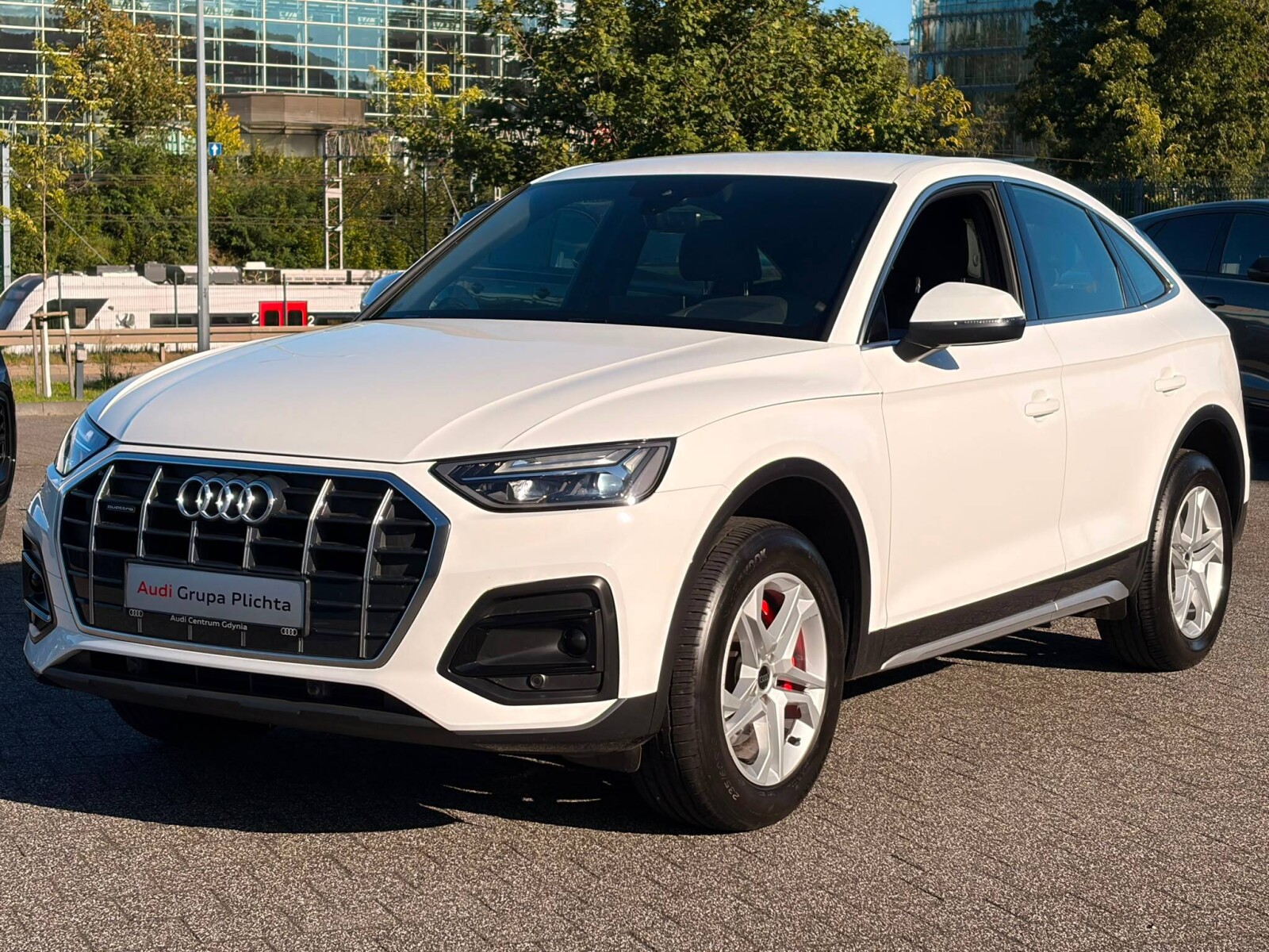 Audi Q5 Sportback - zdjęcie 10