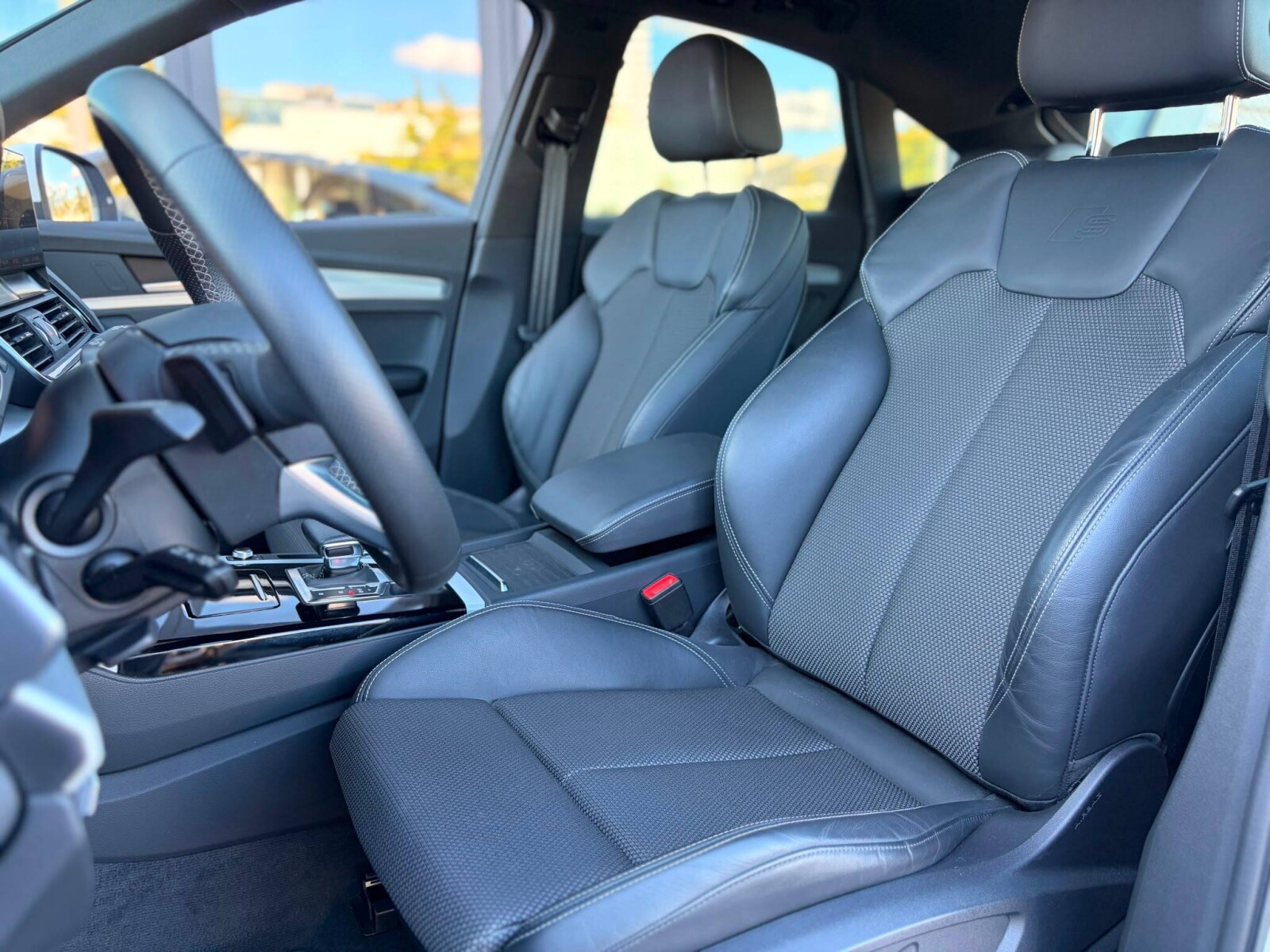 Audi Q5 Sportback - zdjęcie 17