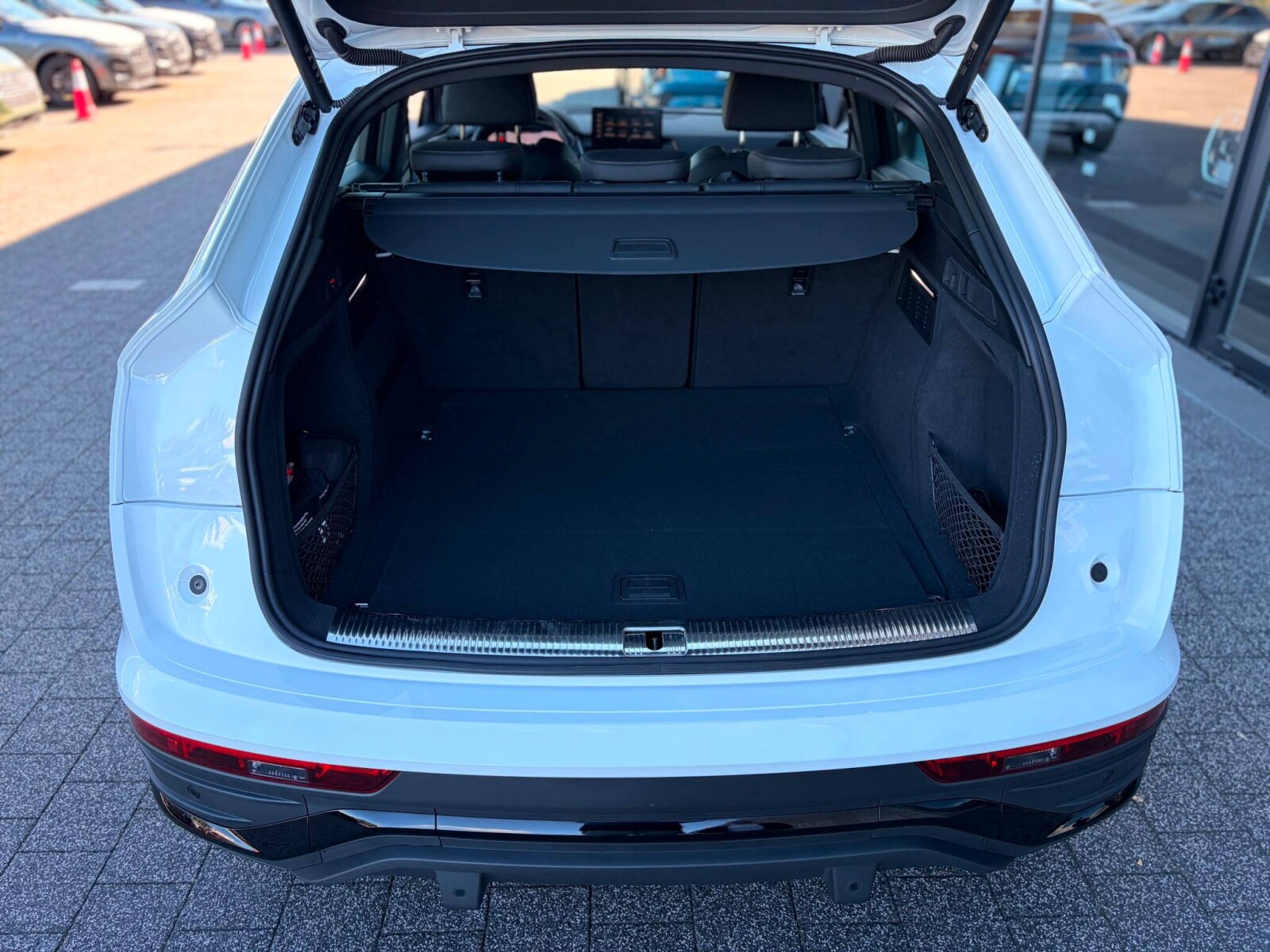 Audi Q5 Sportback - zdjęcie 13