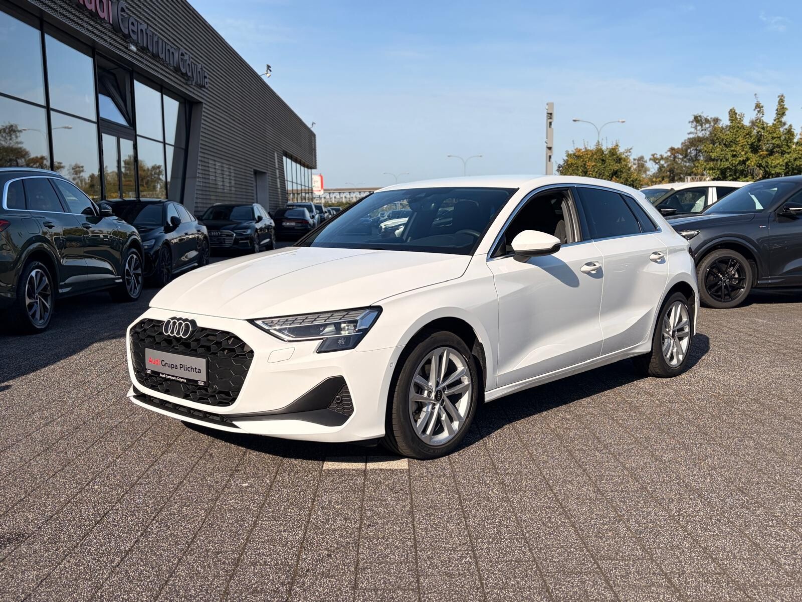 Audi A3 Sportback - zdjęcie 12