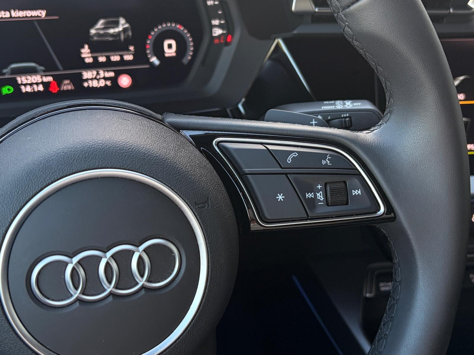 Audi A3 Sportback - zdjęcie 28