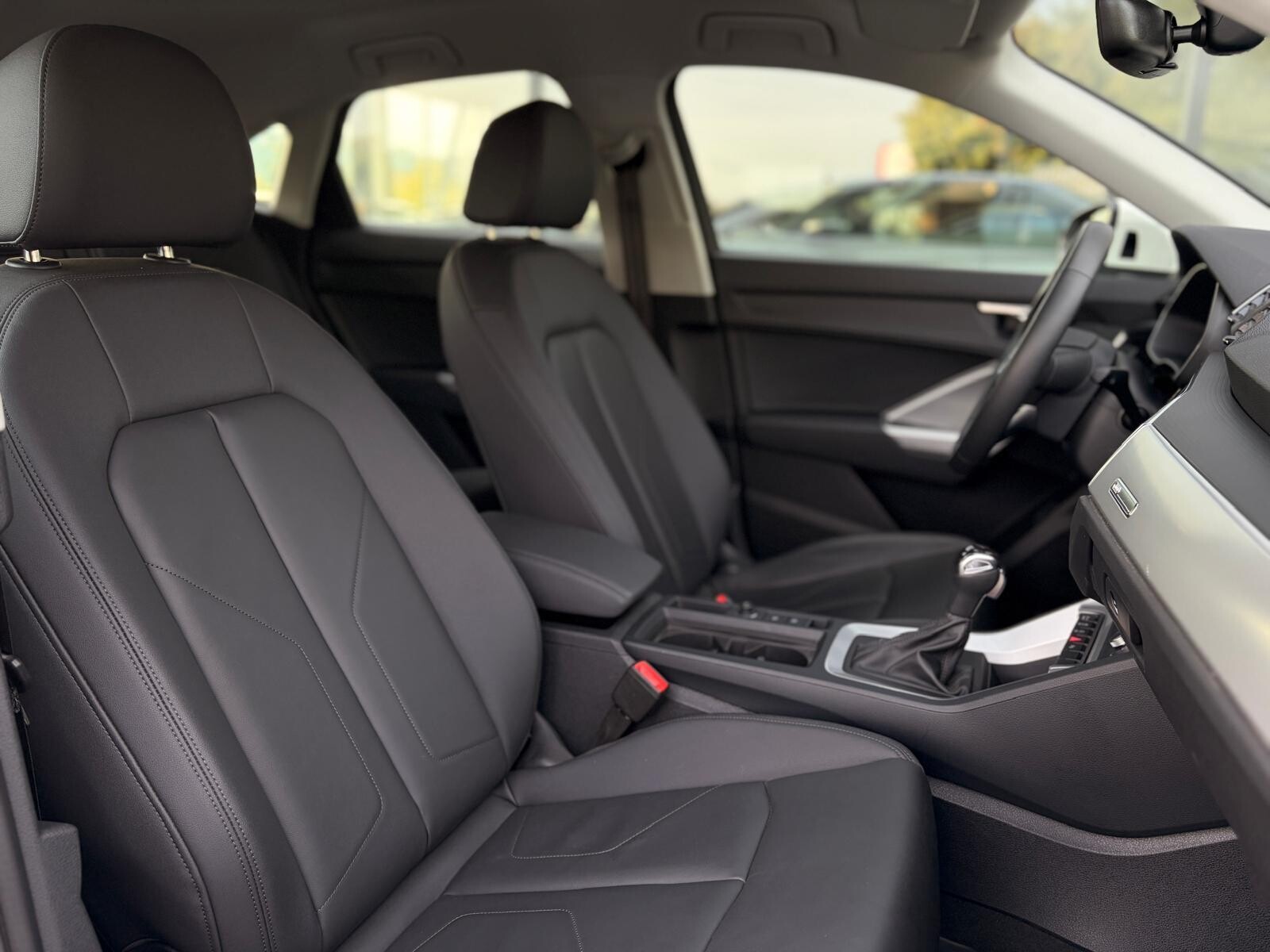 Audi Q3 Sportback - zdjęcie 23