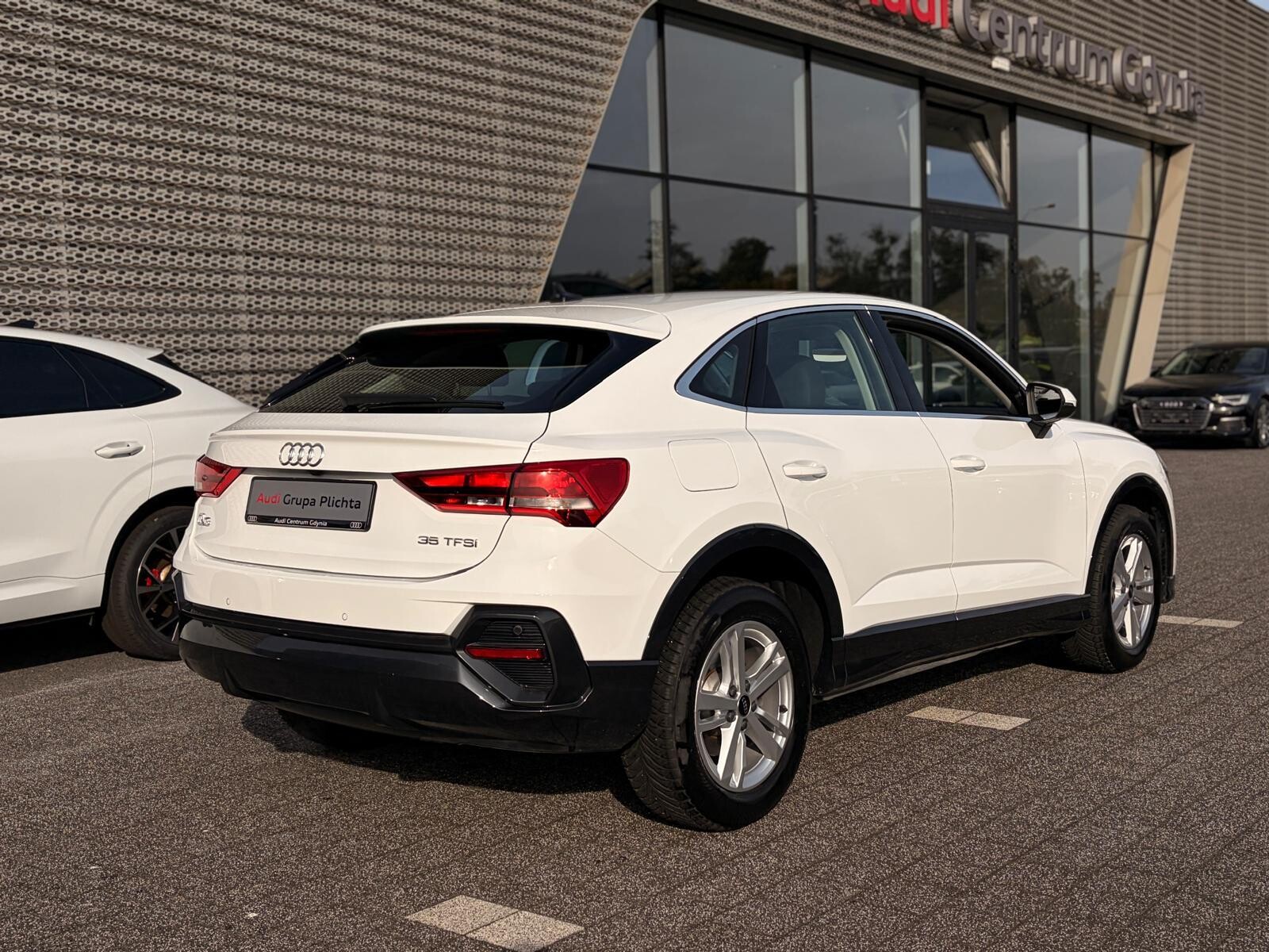 Audi Q3 Sportback - zdjęcie 10