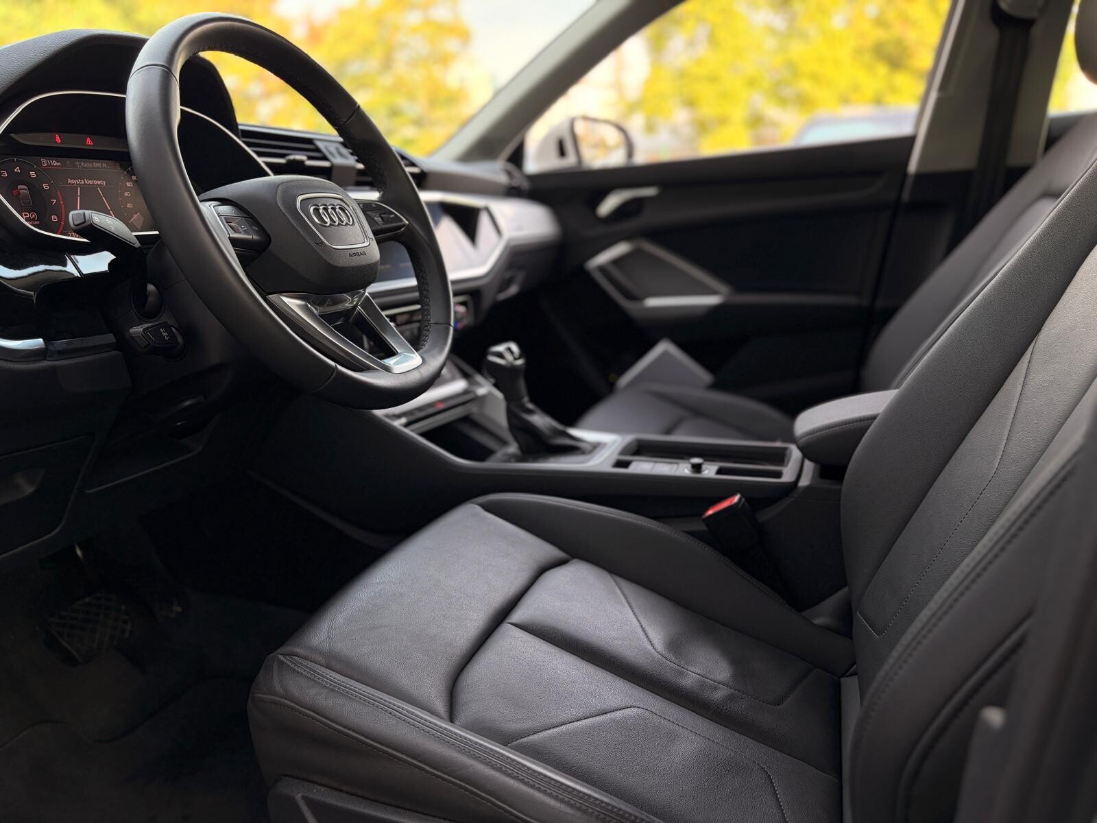 Audi Q3 Sportback - zdjęcie 13