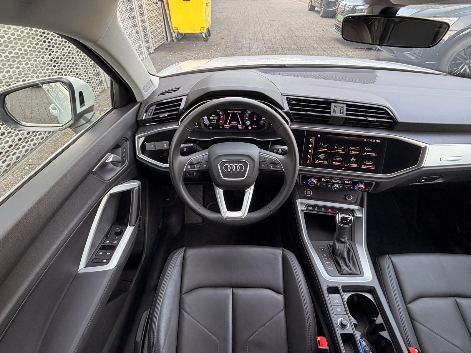 Audi Q3 Sportback - zdjęcie 25