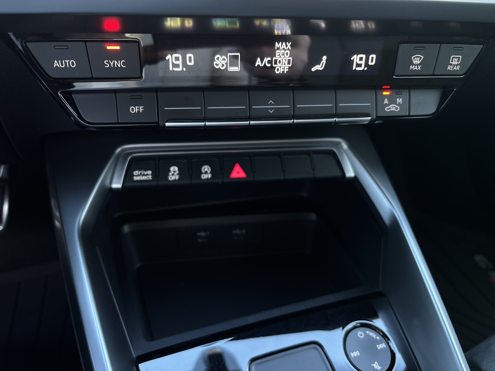 Audi S3 Sportback - zdjęcie 19