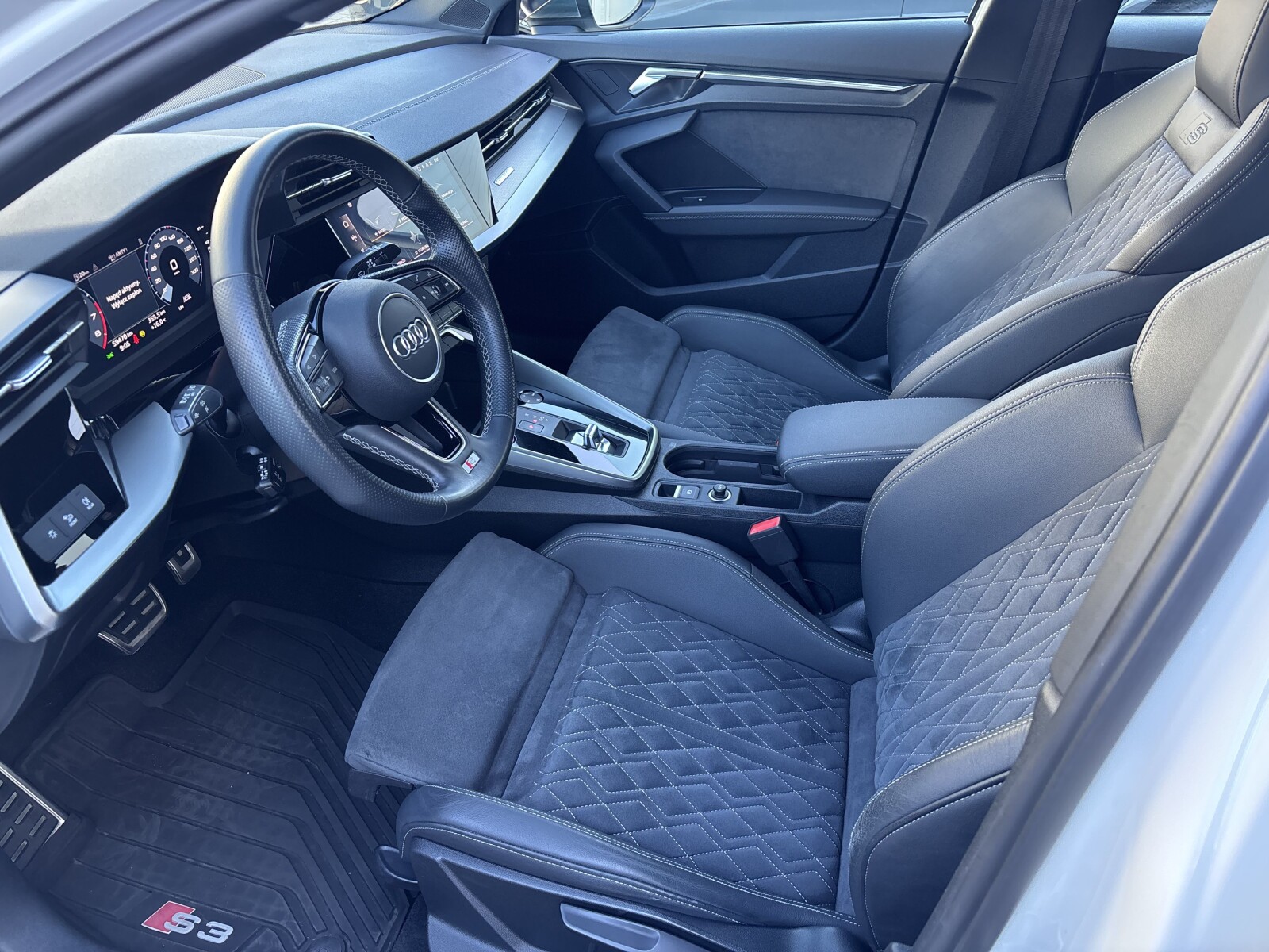 Audi S3 Sportback - zdjęcie 17