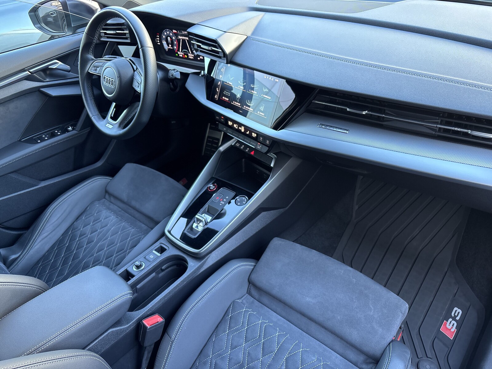 Audi S3 Sportback - zdjęcie 30