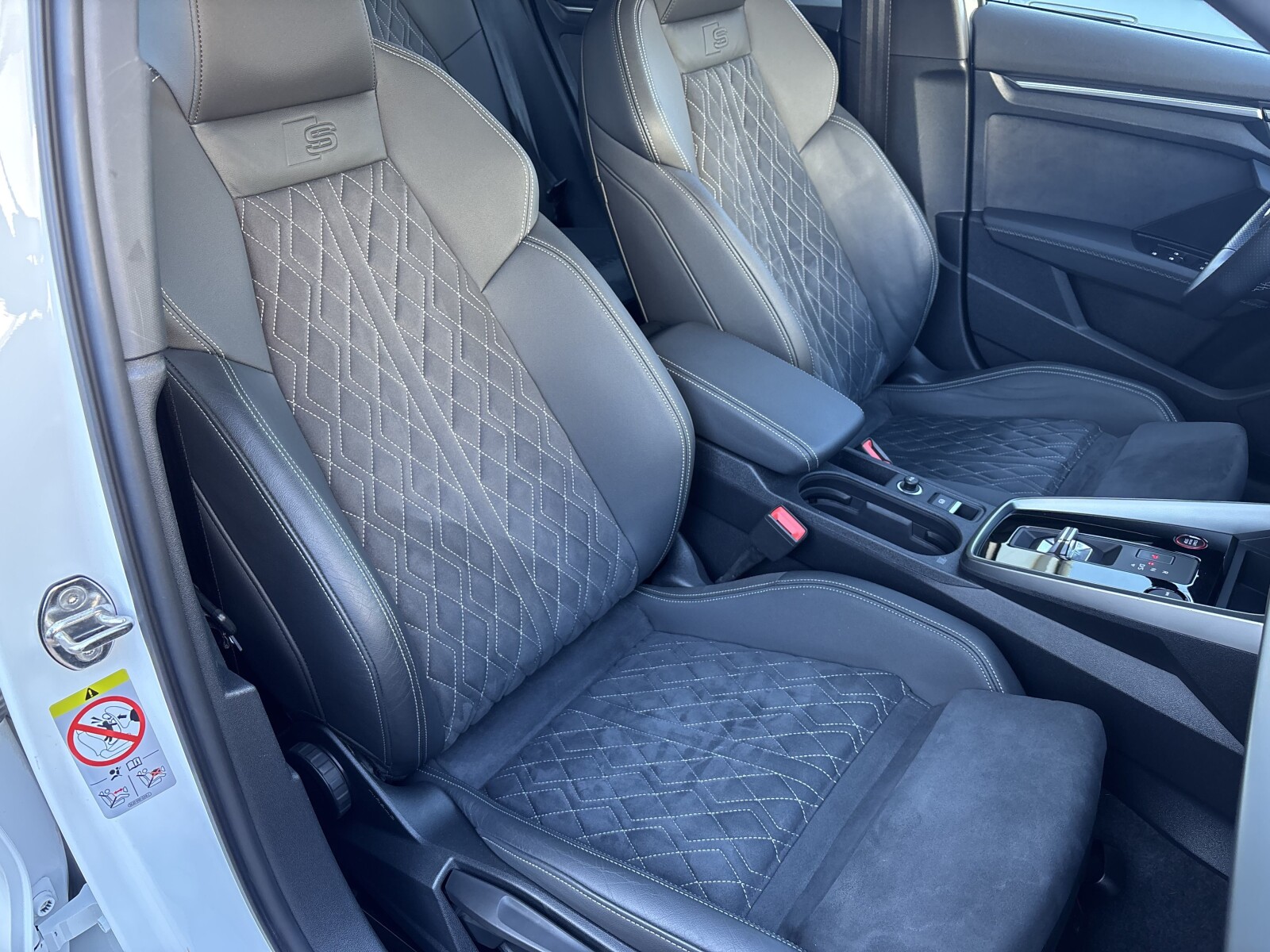Audi S3 Sportback - zdjęcie 28