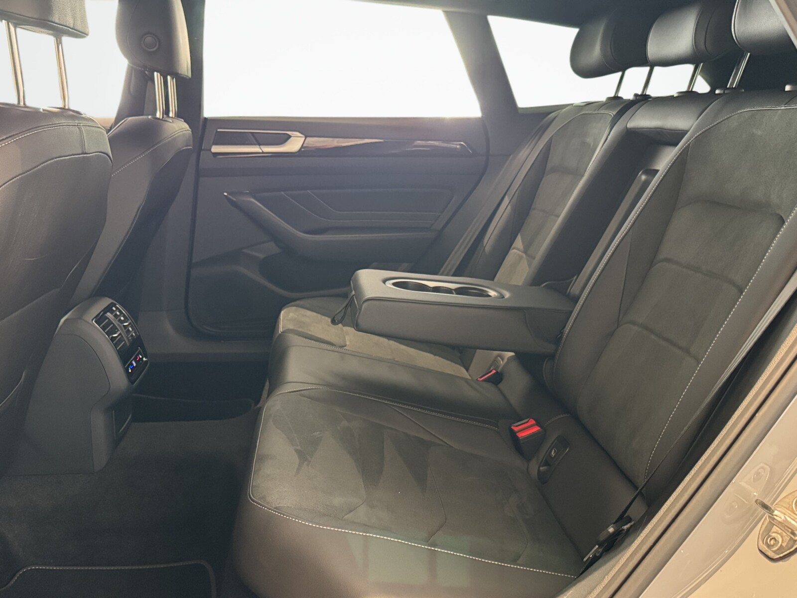 Volkswagen Arteon Shooting Brake - zdjęcie 14