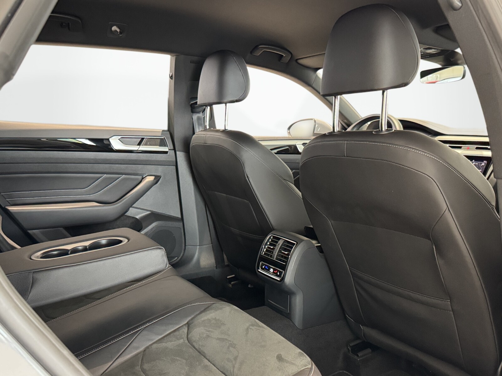 Volkswagen Arteon Shooting Brake - zdjęcie 17