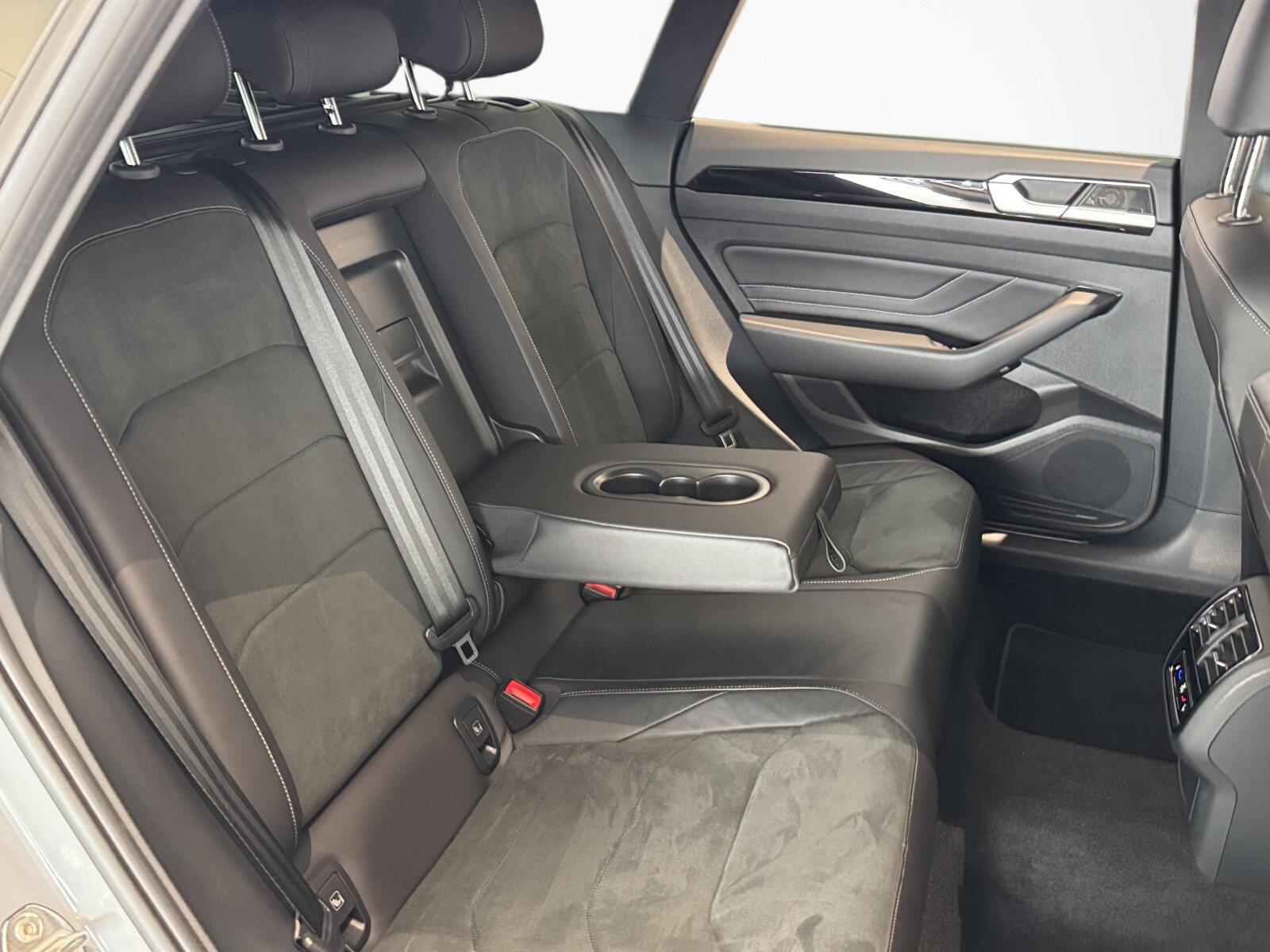 Volkswagen Arteon Shooting Brake - zdjęcie 16