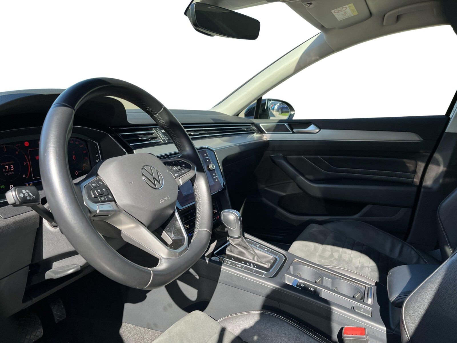 Volkswagen Passat Variant - zdjęcie 9
