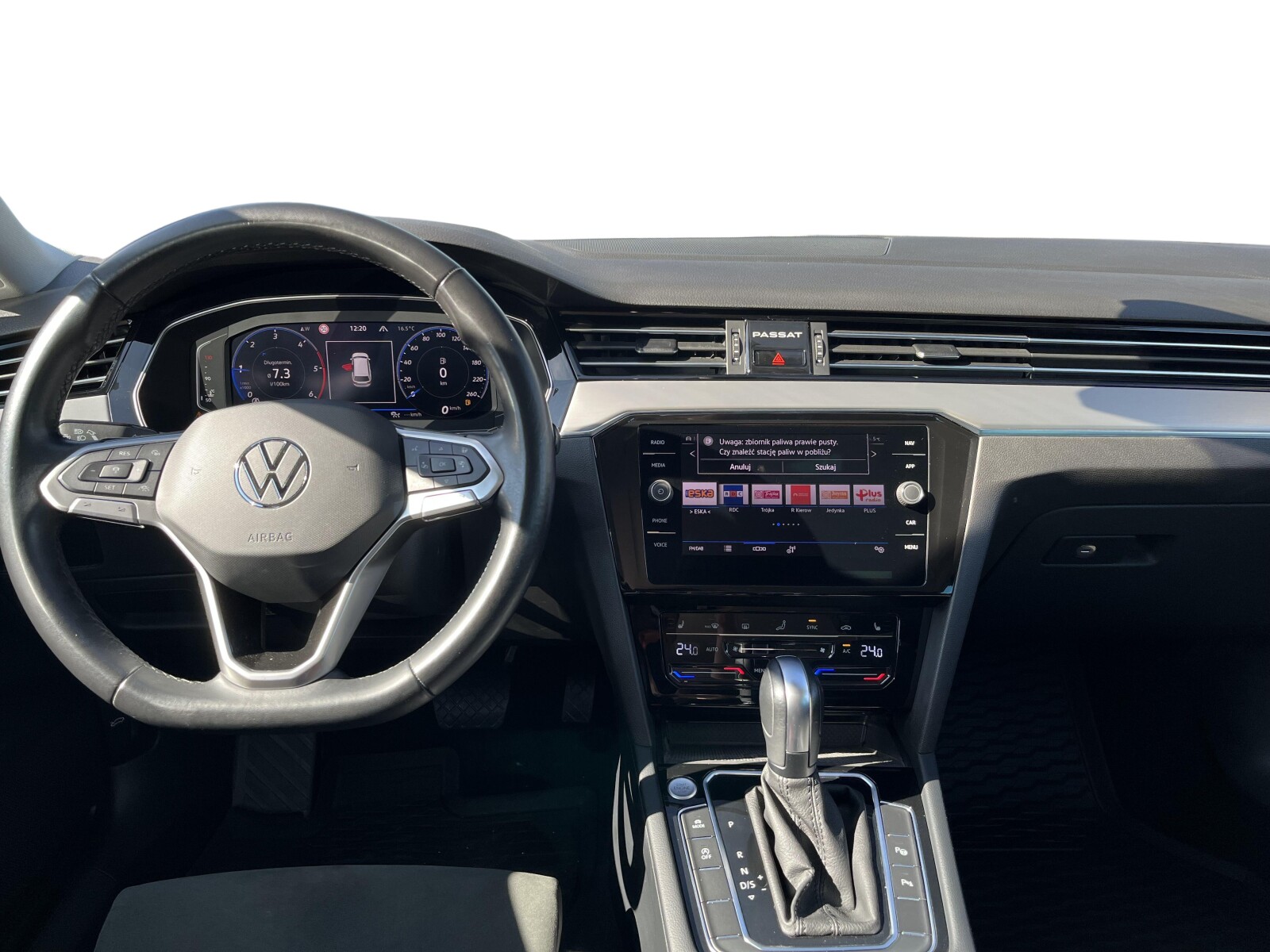 Volkswagen Passat Variant - zdjęcie 15