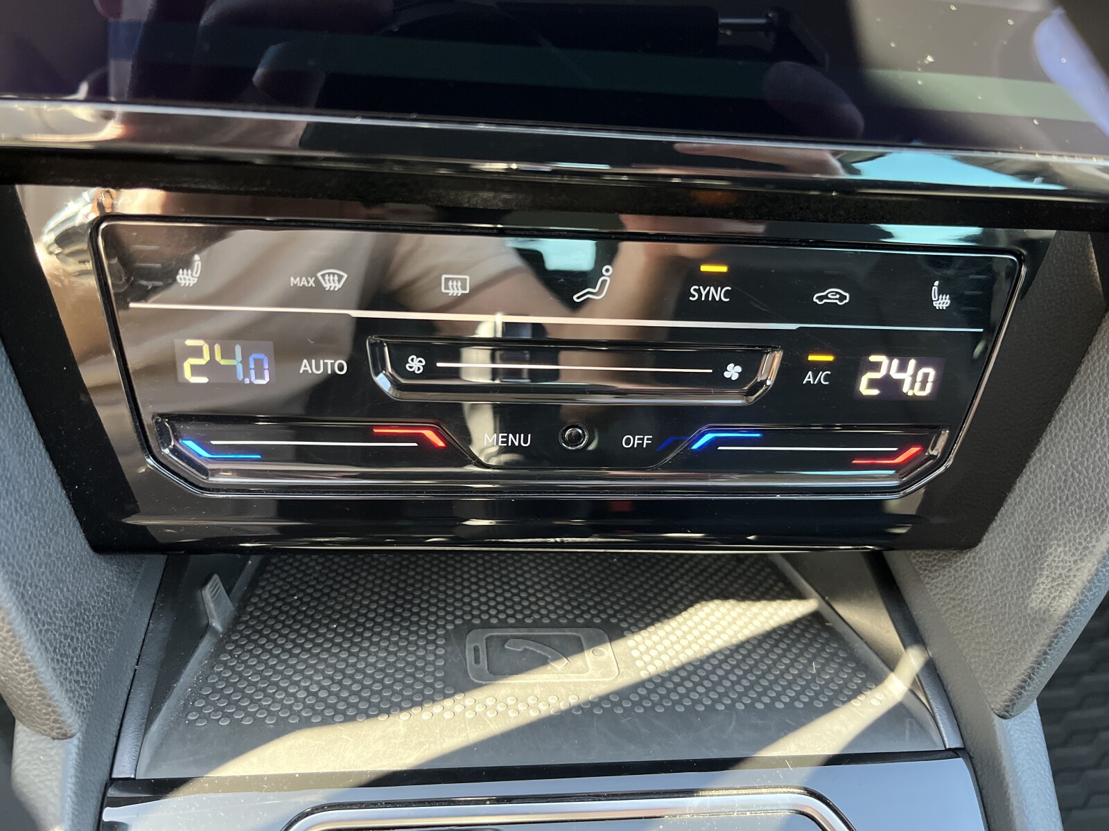 Volkswagen Passat Variant - zdjęcie 25