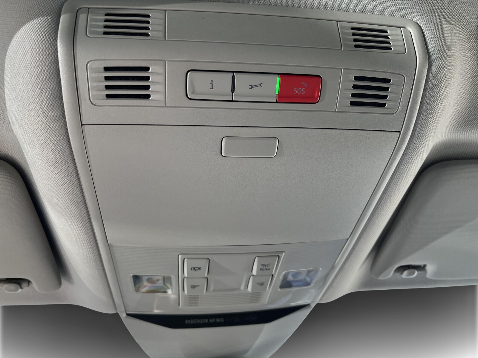 Volkswagen Passat Variant - zdjęcie 34