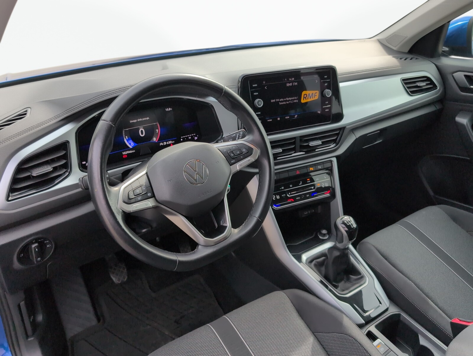 Volkswagen T-Roc - zdjęcie 17