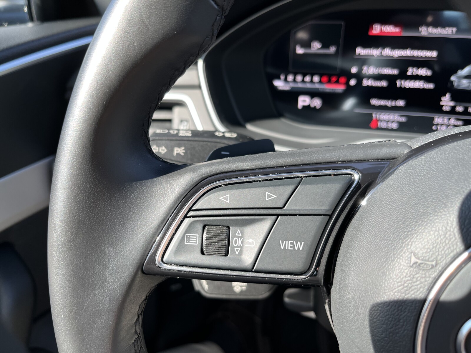 Audi A4 Avant - zdjęcie 23