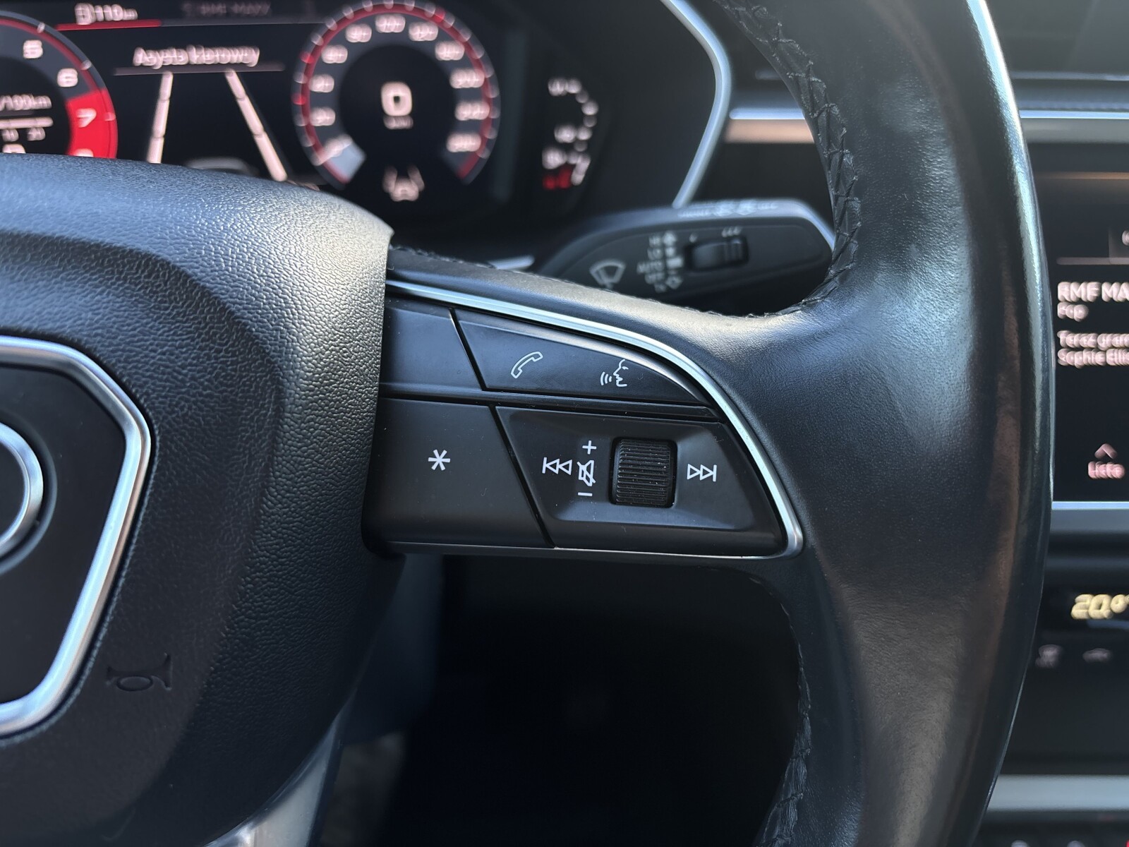 Audi Q3 - zdjęcie 14