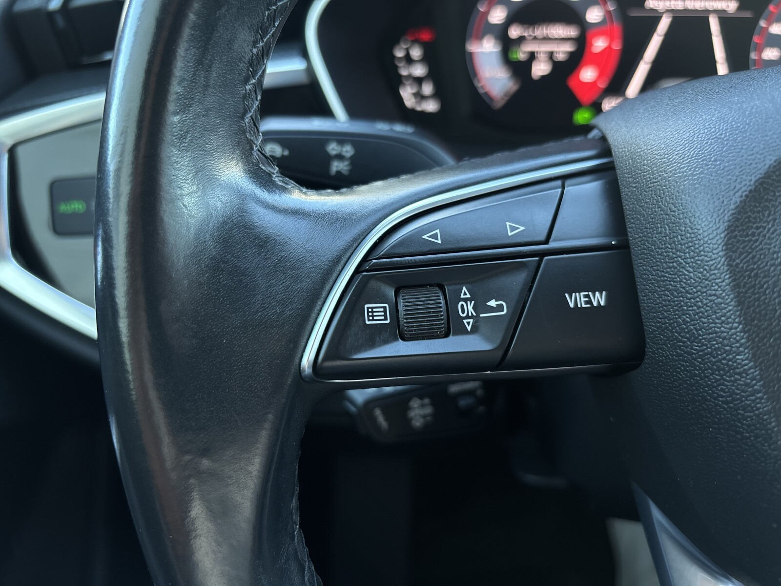 Audi Q3 - zdjęcie 11