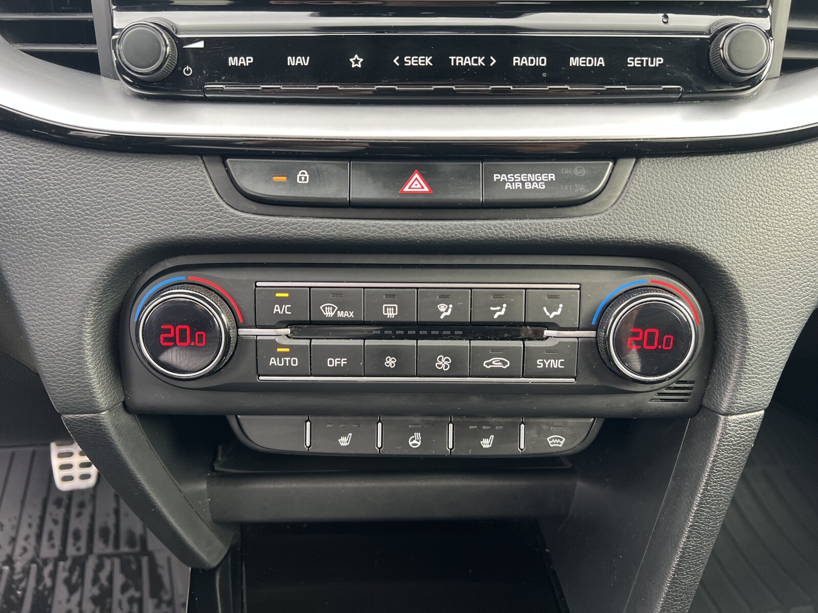Kia Ceed - zdjęcie 20
