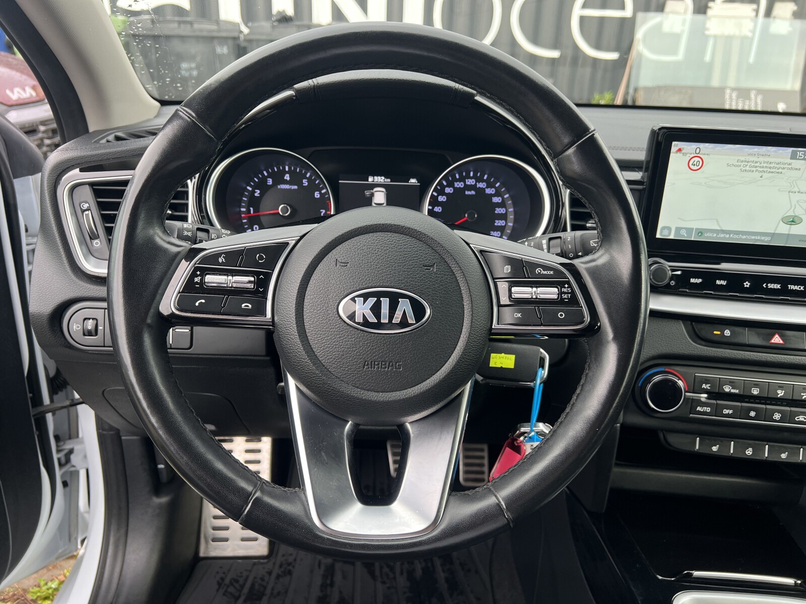 Kia Ceed - zdjęcie 10