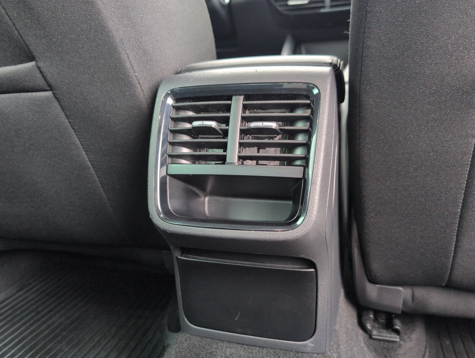 Škoda Octavia - zdjęcie 12