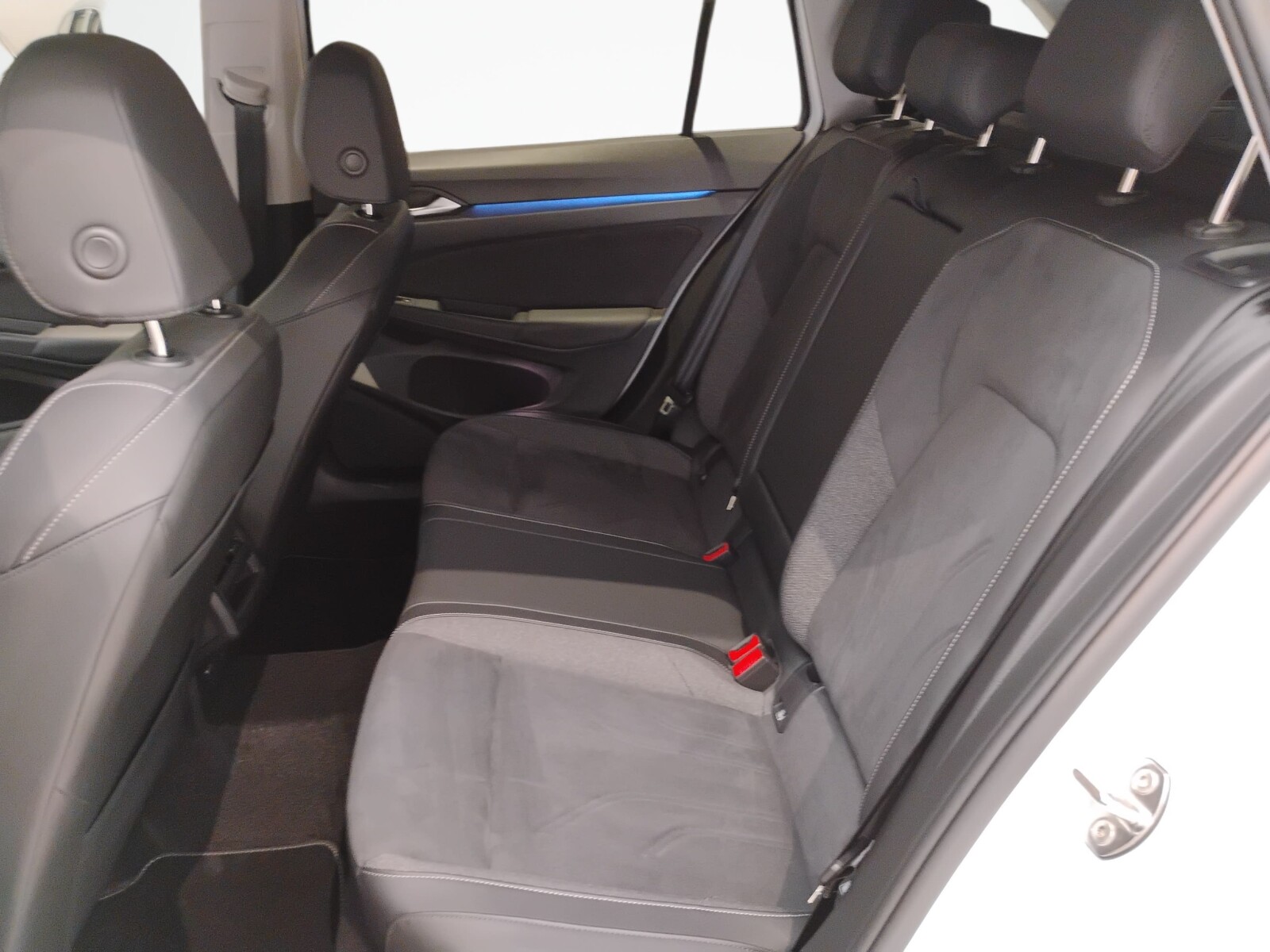 Volkswagen Golf Variant - zdjęcie 13