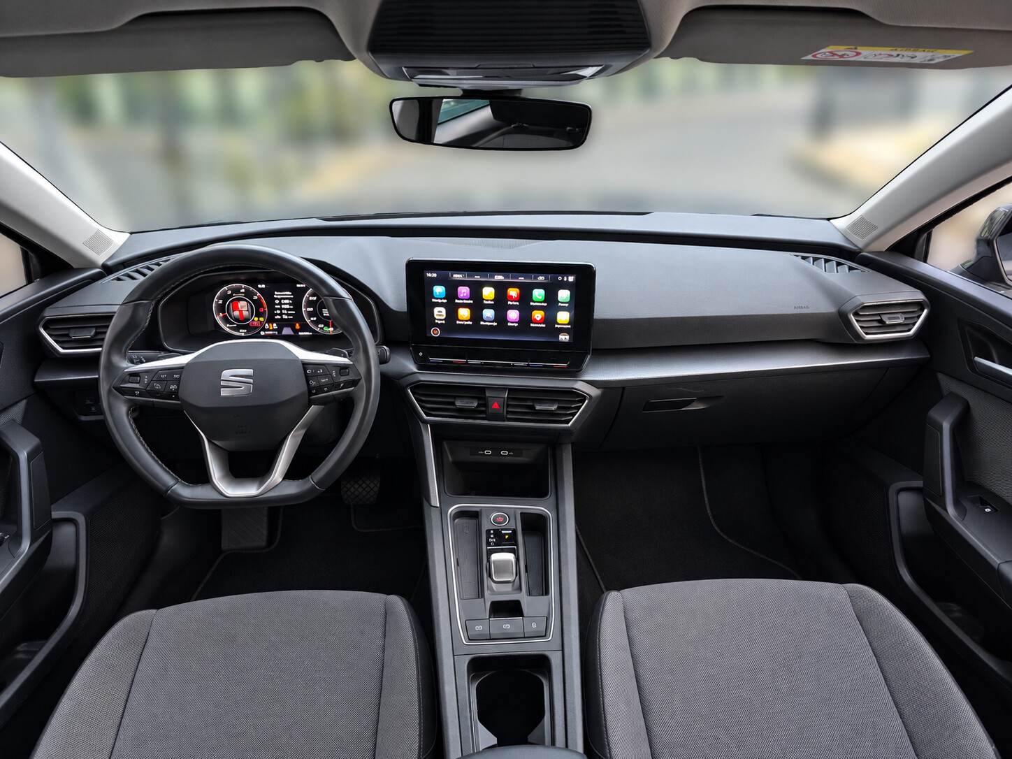 Seat Leon - zdjęcie 18