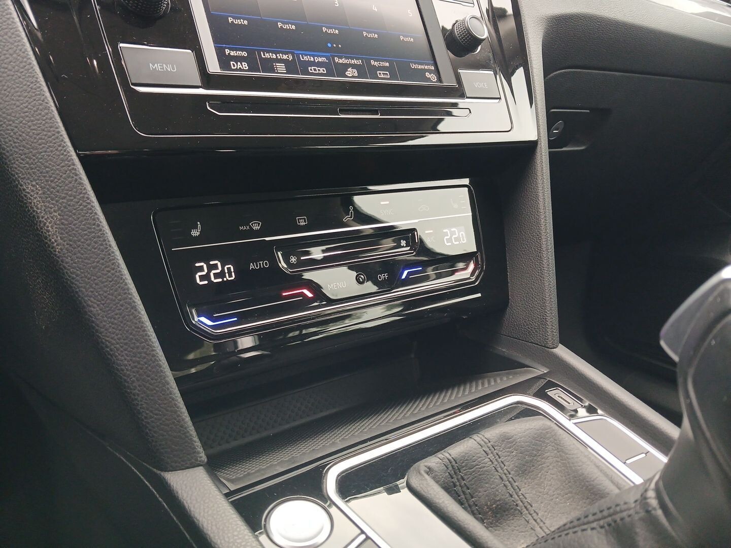 Volkswagen Passat - zdjęcie 14