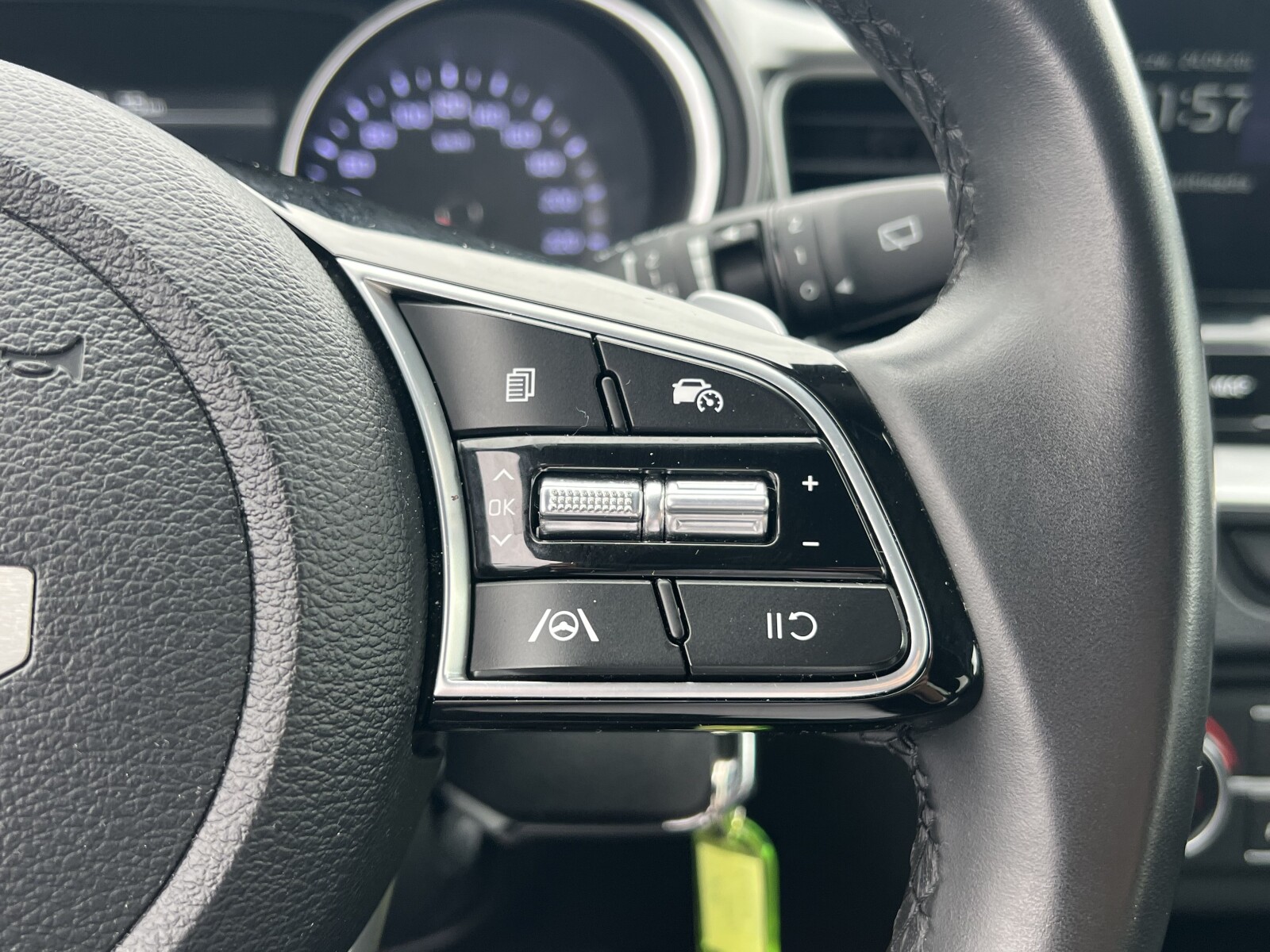 Kia Ceed - zdjęcie 18