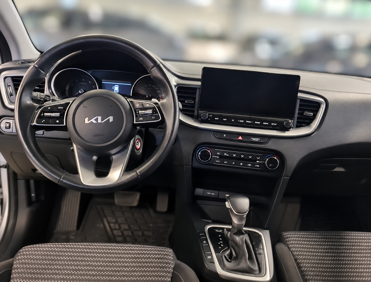 Kia Ceed - zdjęcie 3
