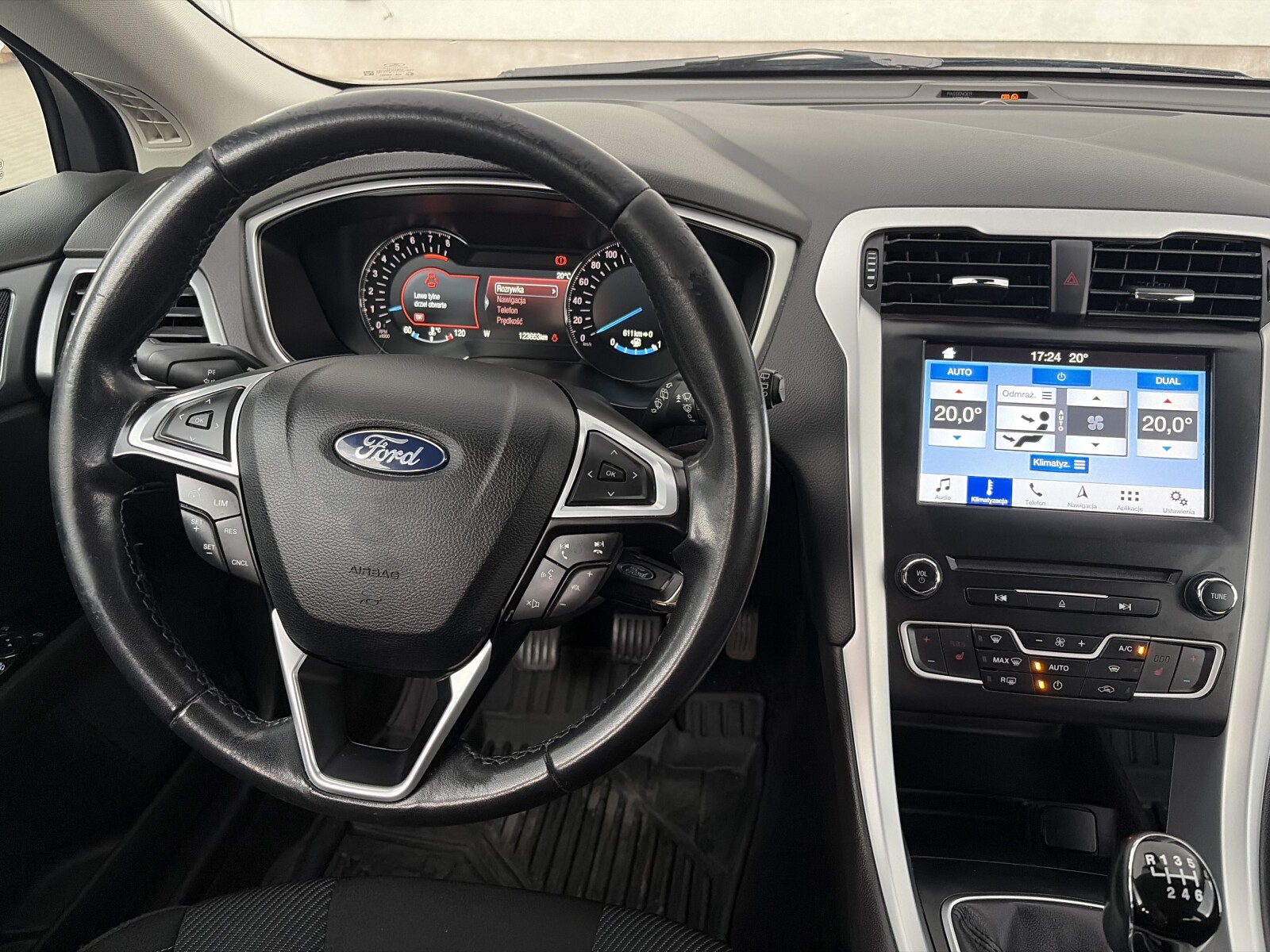 Ford Mondeo - zdjęcie 13