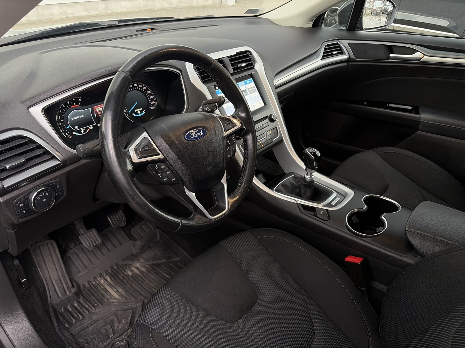 Ford Mondeo - zdjęcie 9