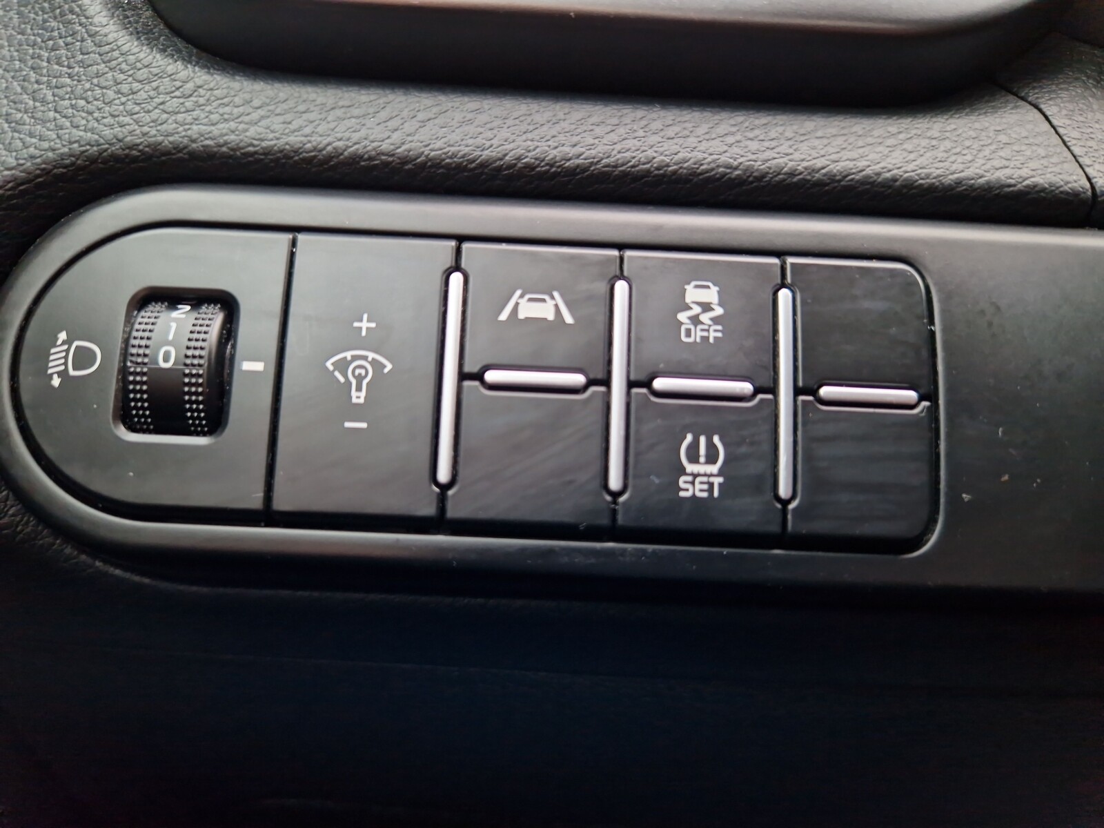 Kia Ceed - zdjęcie 9