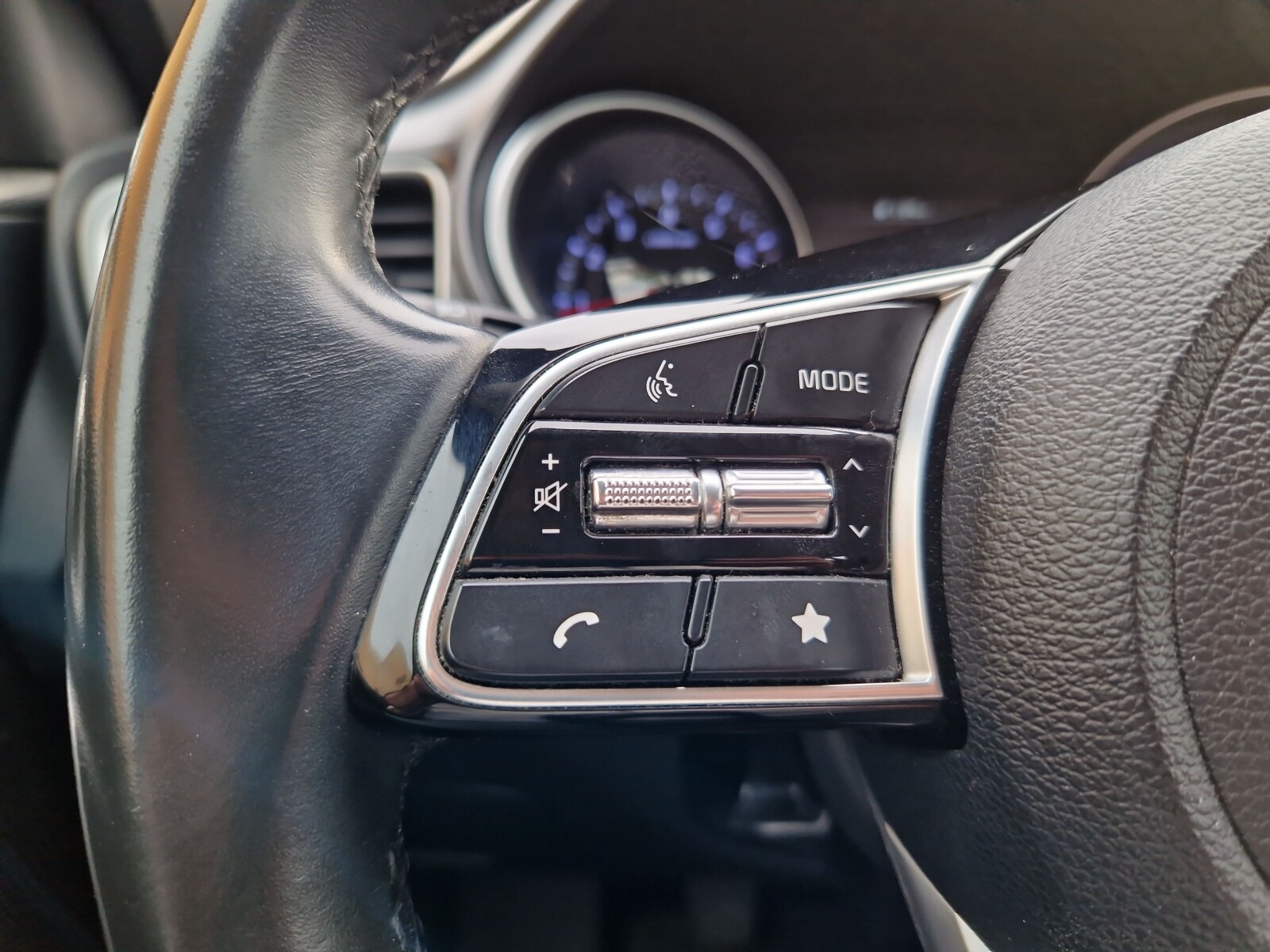 Kia Ceed - zdjęcie 10